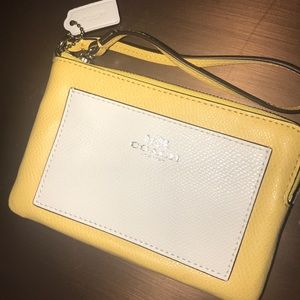 Mini Yellow Coach Wallet 💛